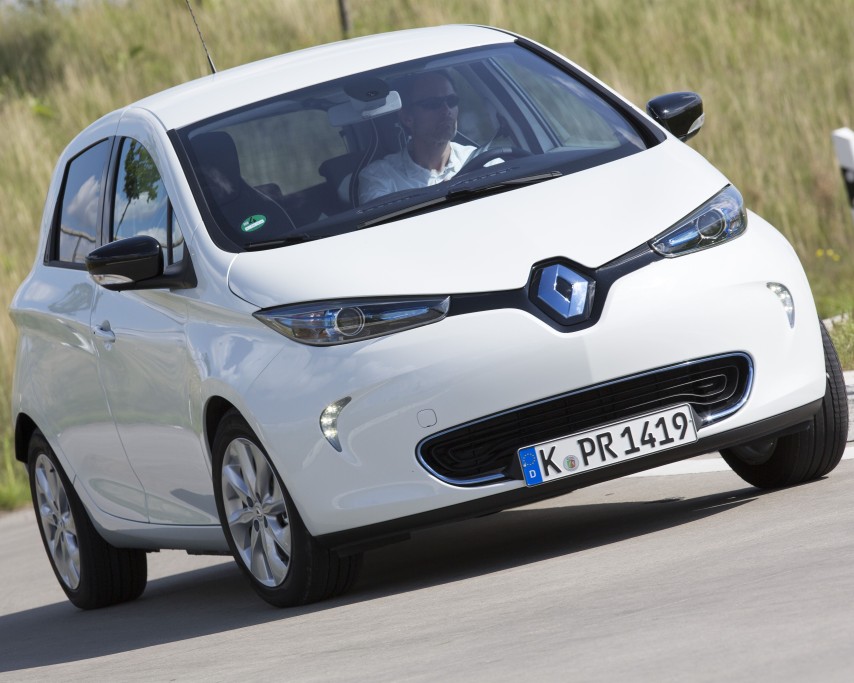 RENAULT ZOE PARTICIPA DE TESTES DE RECARGA INTELIGENTE NA ALEMANHA
