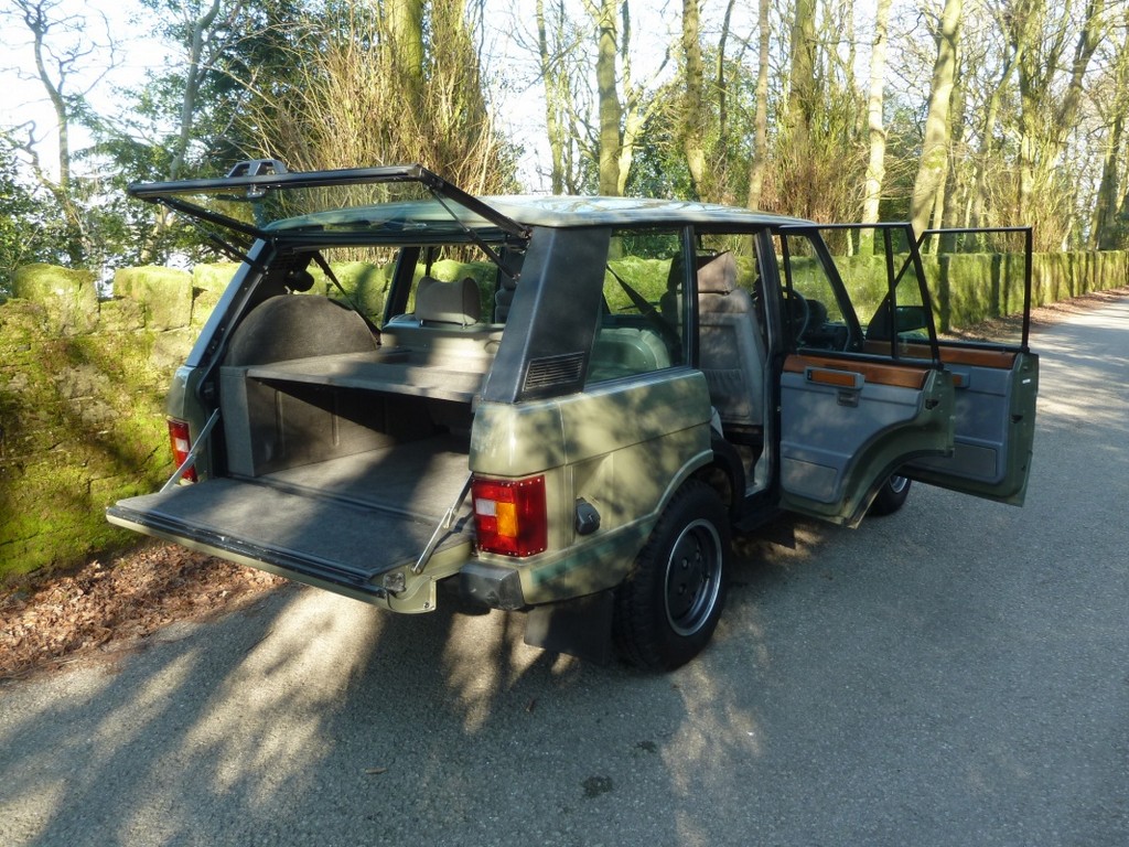 1985 Land Rover Rv 1985 - RANGE ROVER | Fabricante LAND ROVER | PlanetCarsZ
