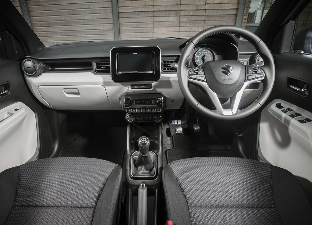 2016 - SUZUKI IGNIS | Fabricante SUZUKI | PlanetCarsZ