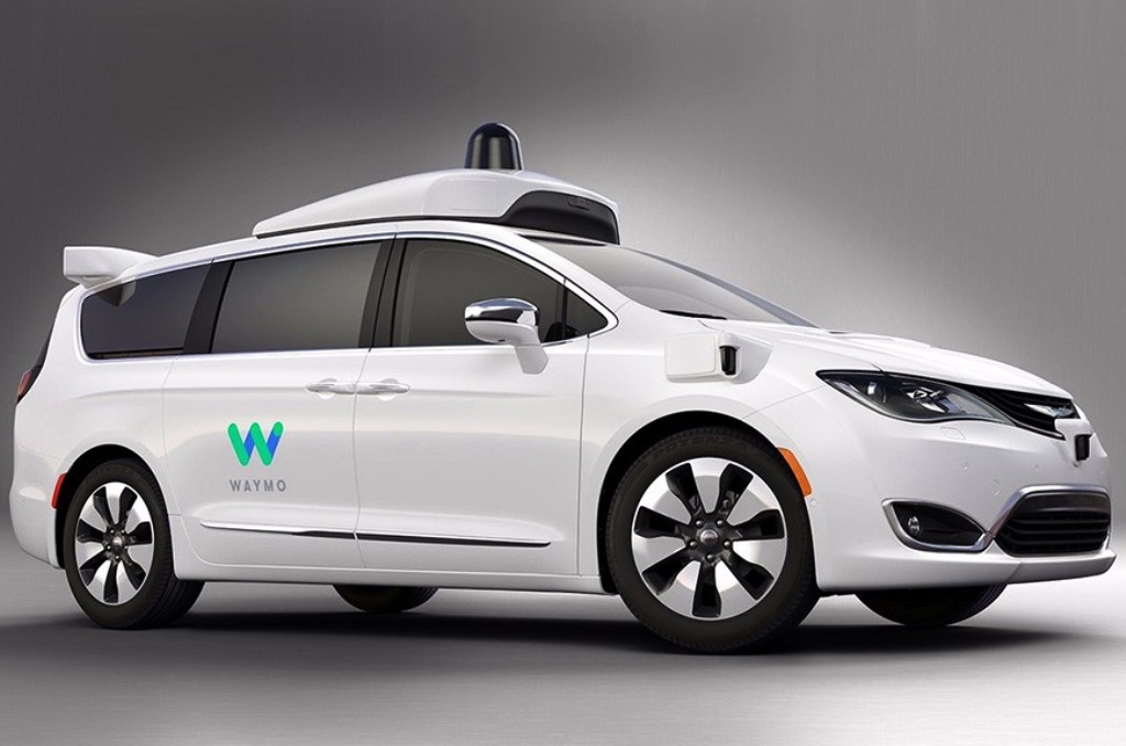 GOOGLE WAYMO: SURGE O PRIMEIRO PROTÓTIPO AUTÔNOMO BASEADO NO CHRYSLER PACIFICA HYBRID