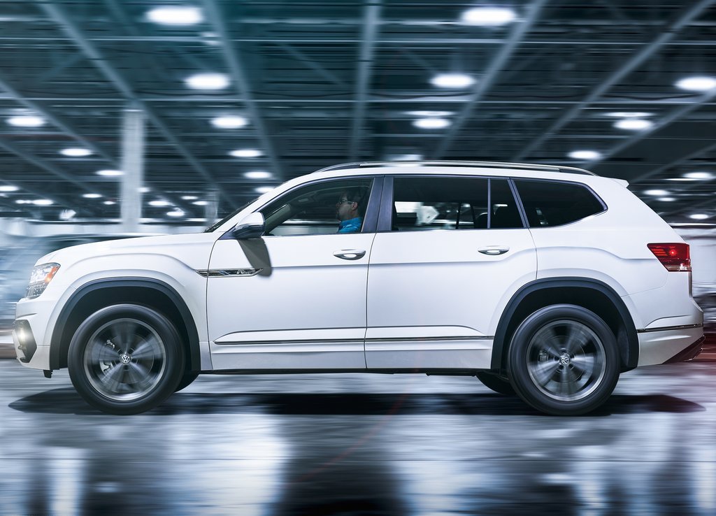 2018 - VOLKSWAGEN ATLAS R-LINE | Fabricante VOLKSWAGEN | PlanetCarsZ