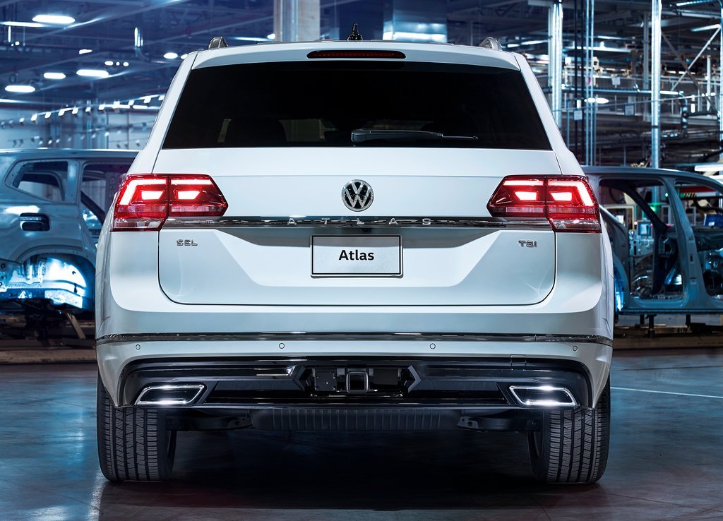 2018 - VOLKSWAGEN ATLAS R-LINE | Fabricante VOLKSWAGEN | PlanetCarsZ