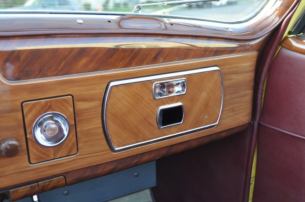 1937 - DODGE CONVERTIBLE COUPE | Fabricante DODGE | PlanetCarsZ