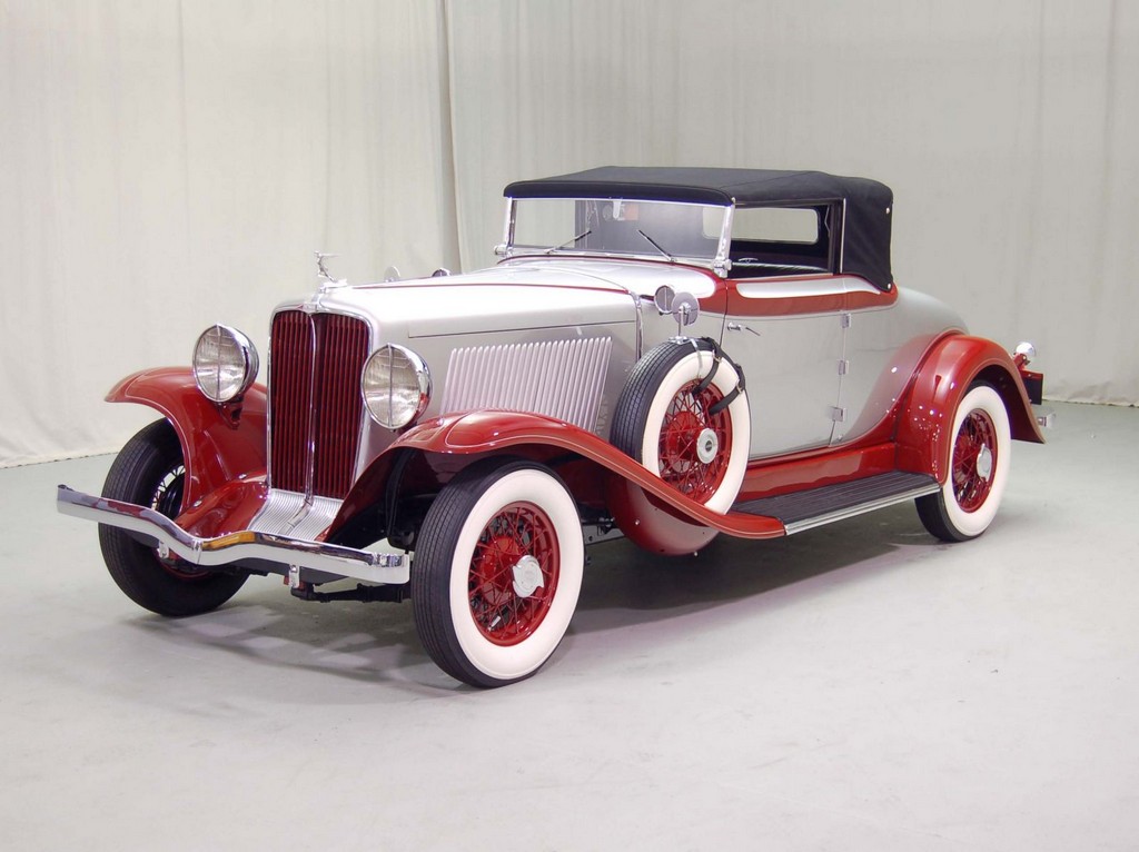 1932 - AUBURN 8-100 CUSTOM CABRIOLET | Fabricante AUBURN | PlanetCarsZ