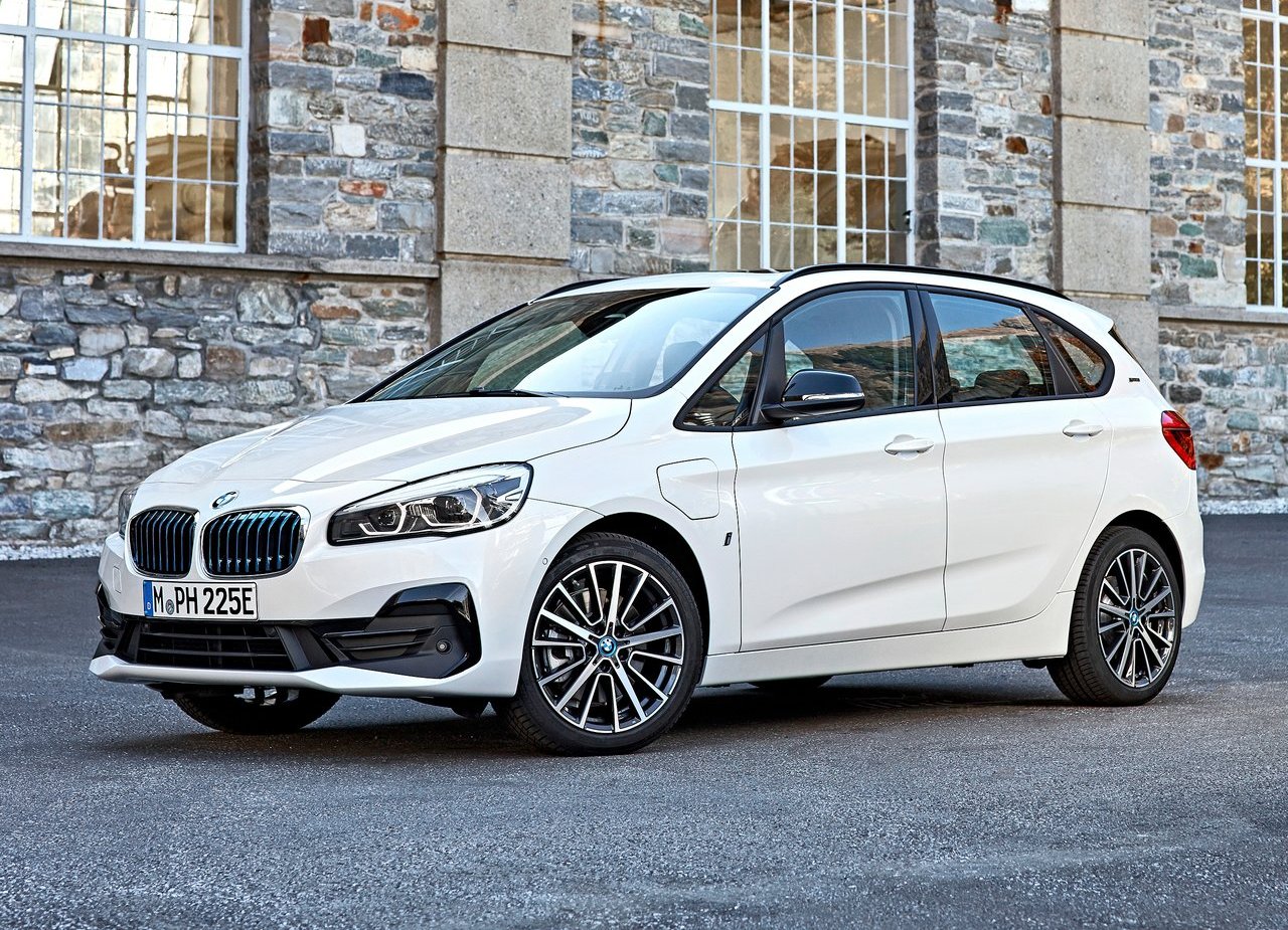 225xe Active Tourer