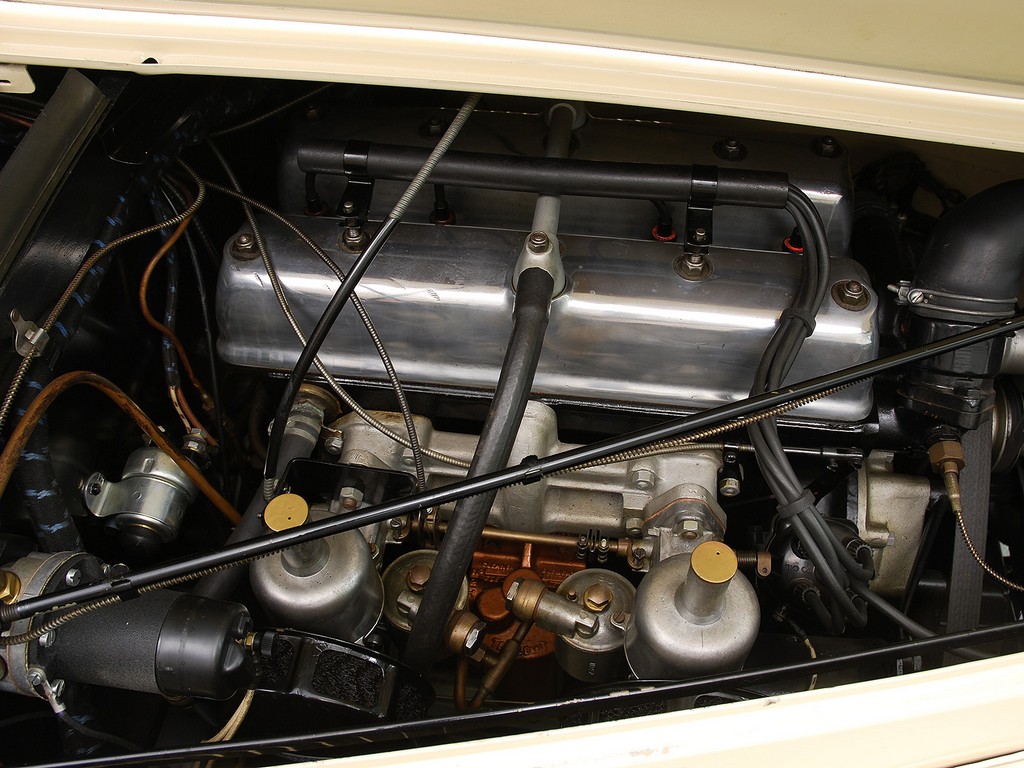 1951 - RILEY RMD CONVERTIBLE | Fabricante RILEY | PlanetCarsZ