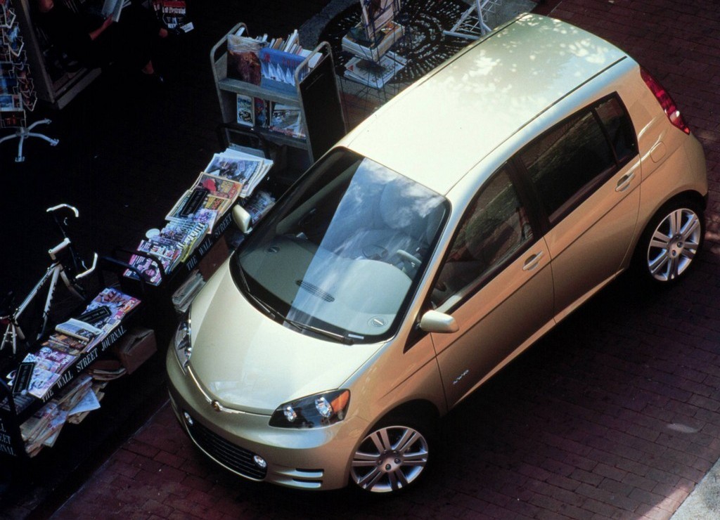 2000 - CHRYSLER JAVA CONCEPT | Fabricante CHRYSLER | PlanetCarsZ