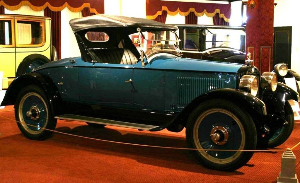 1919 - AUBURN BEAUTY SIX ROADSTER | Fabricante AUBURN | PlanetCarsZ
