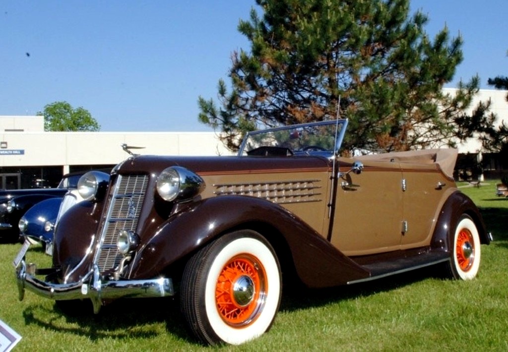 1936 - AUBURN 654 SALON PHAETON | Fabricante AUBURN | PlanetCarsZ