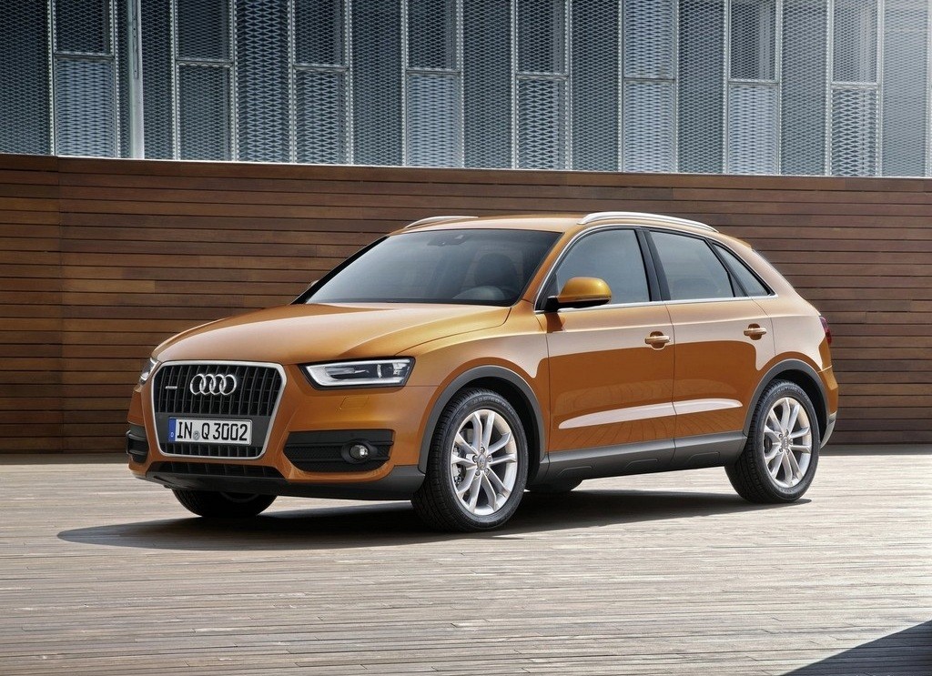 AUDI Q3