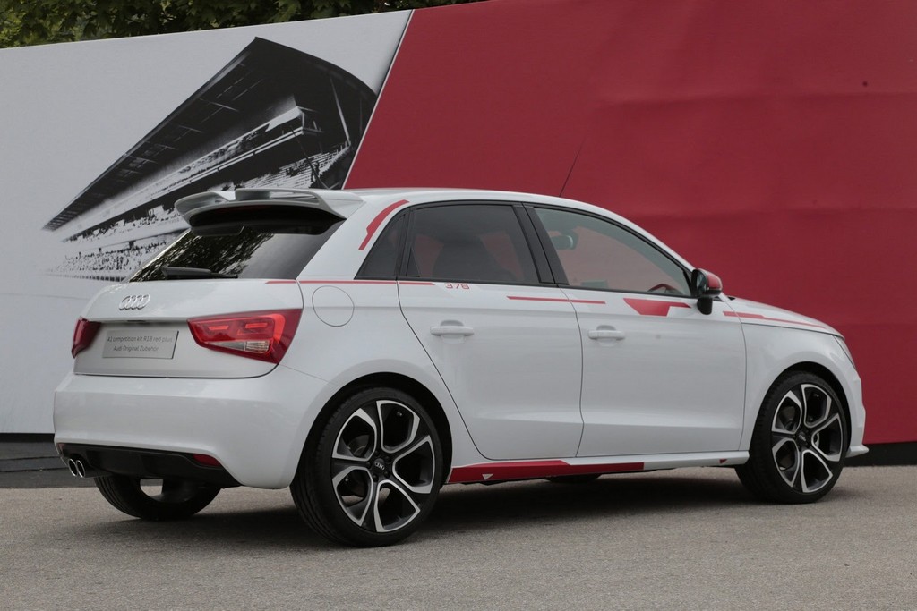 2013 - AUDI A1 COMPETITION KIT R18 RED PLUS | Fabricante AUDI | PlanetCarsZ