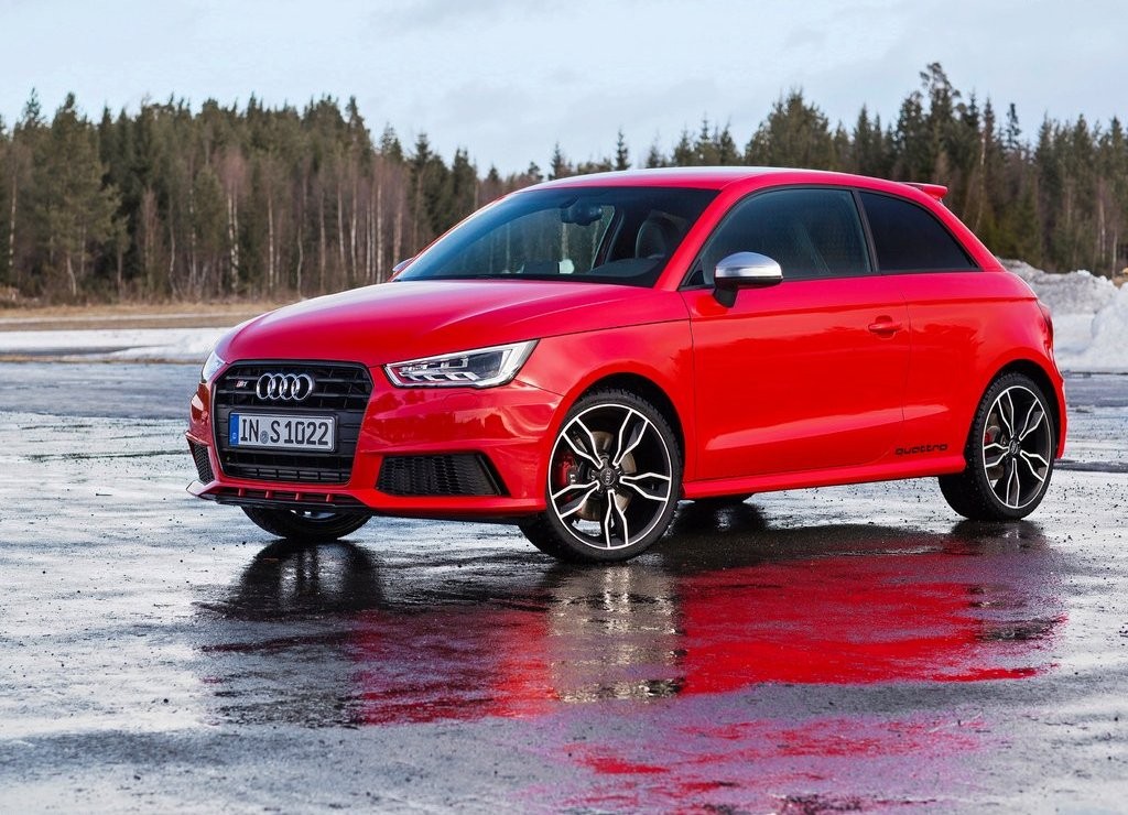AUDI S1