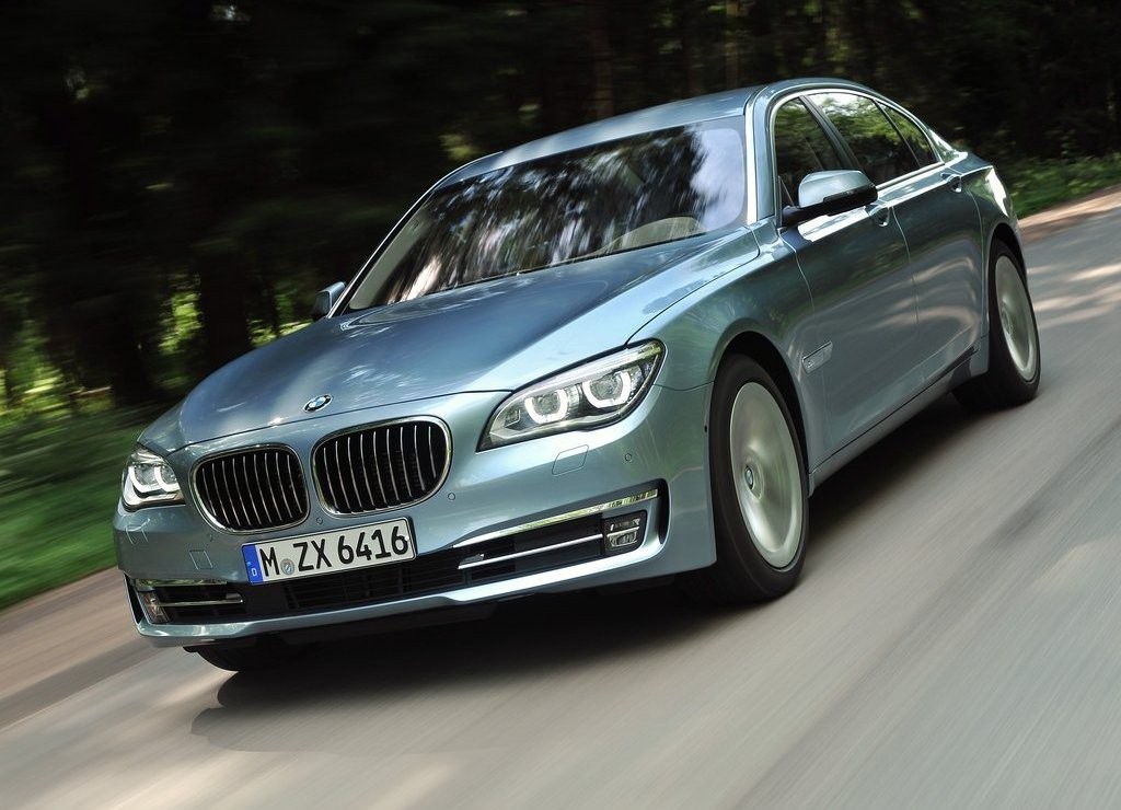 2013 - BMW 7 SERIES ACTIVE HYBRID | Fabricante BMW | PlanetCarsZ