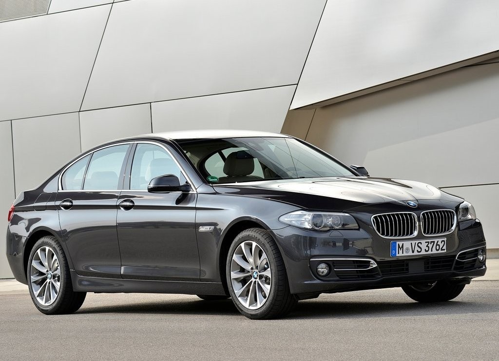 BMW 518d SEDAN