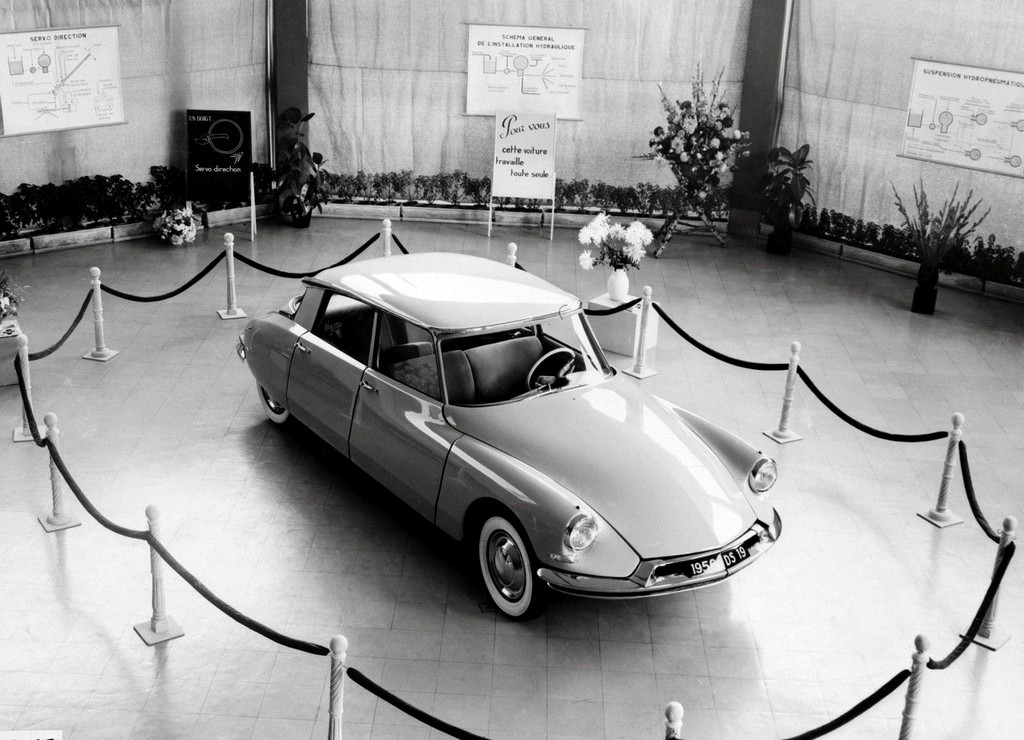 CITROËN DS 19