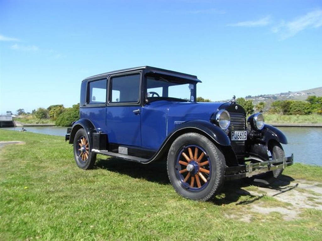 ESSEX SUPER SIX SEDAN