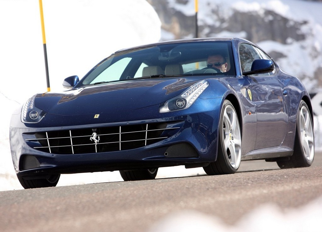 FERRARI FF BLUE