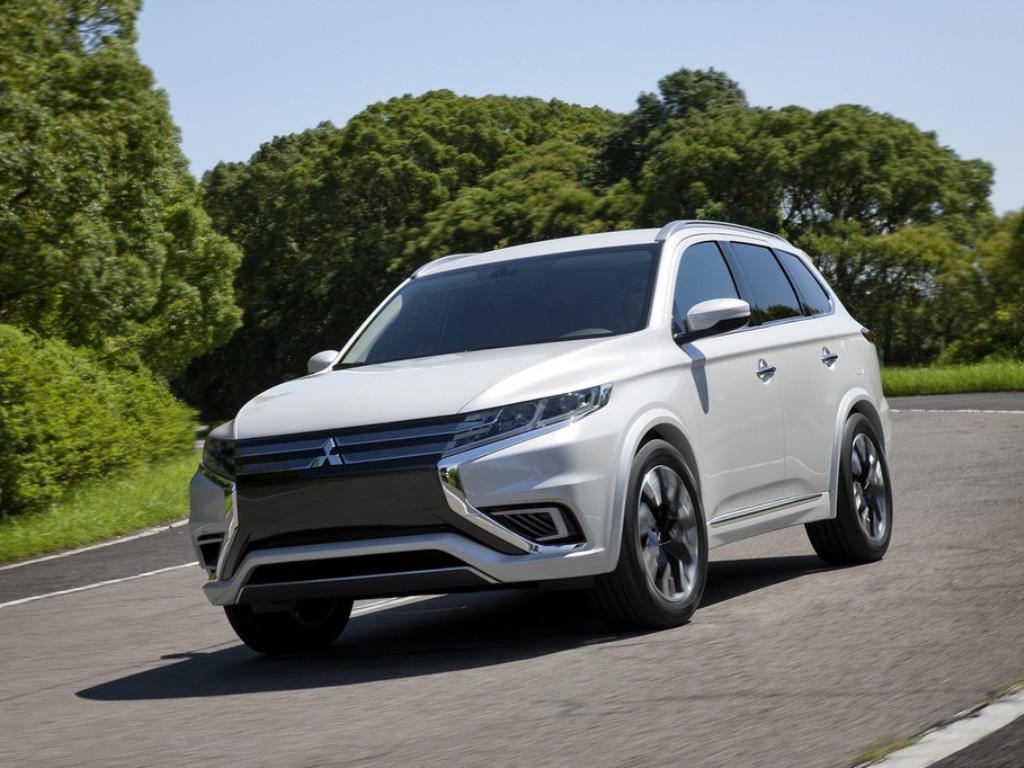 MITSUBISHI OUTLANDER PHEV CONCEPT-S