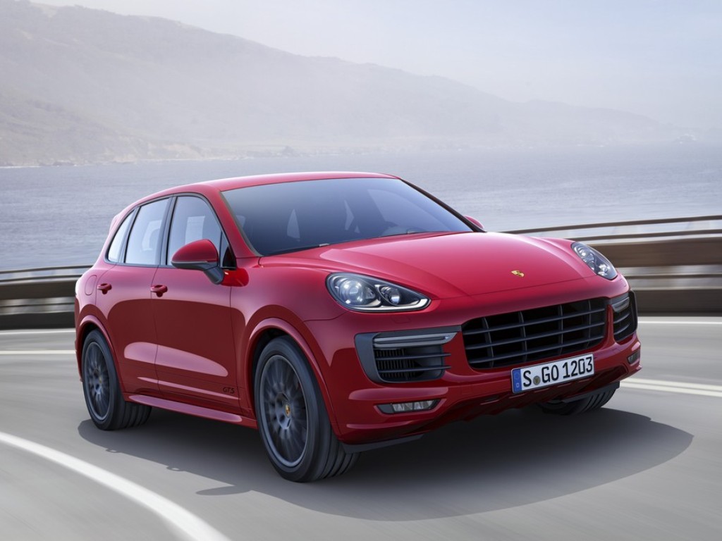 PORSCHE CAYENNE GTS
