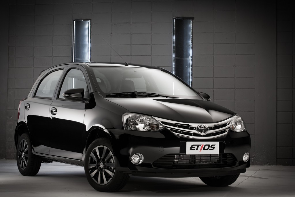 2015 TOYOTA ETIOS HATCH Fabricante TOYOTA PlanetCarsZ