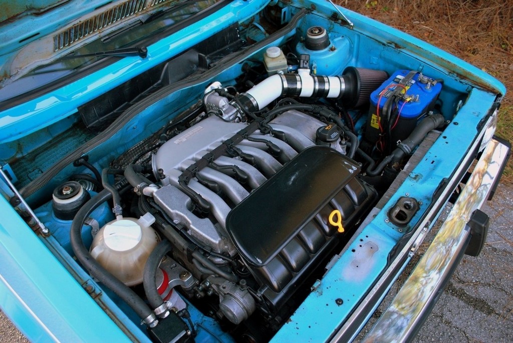 1977 - VOLKSWAGEN RABBIT CUSTOM | Fabricante VOLKSWAGEN | PlanetCarsZ