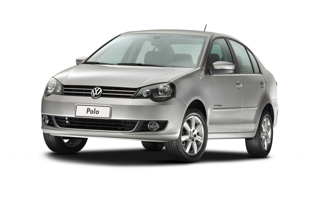 VOLKSWAGEN POLO SEDAN