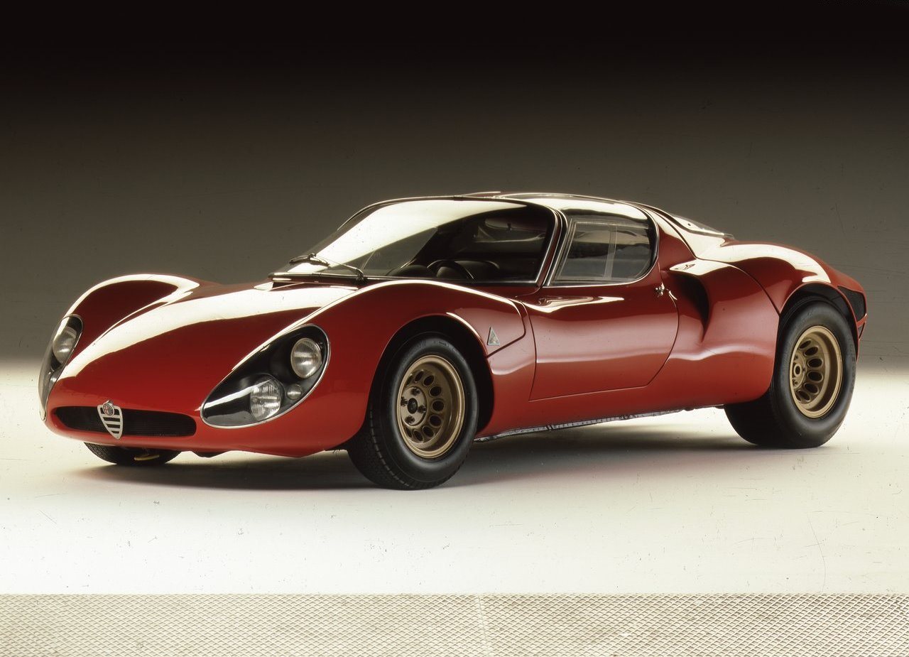 ALFA ROMEO 33 STRADALE