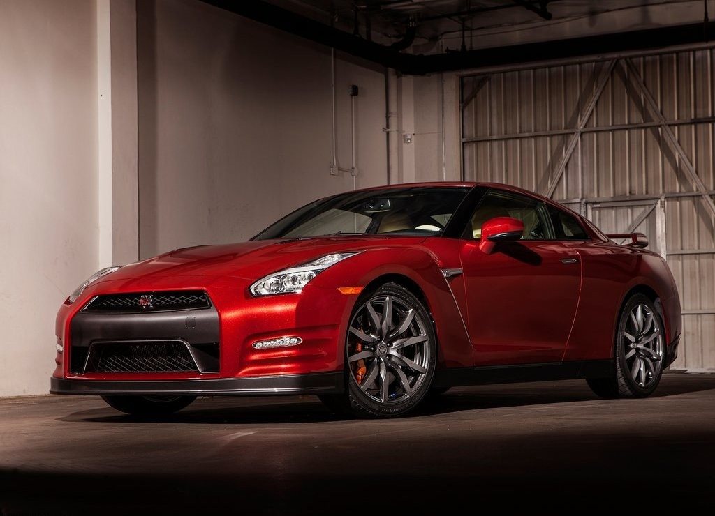 NISSAN GT-R