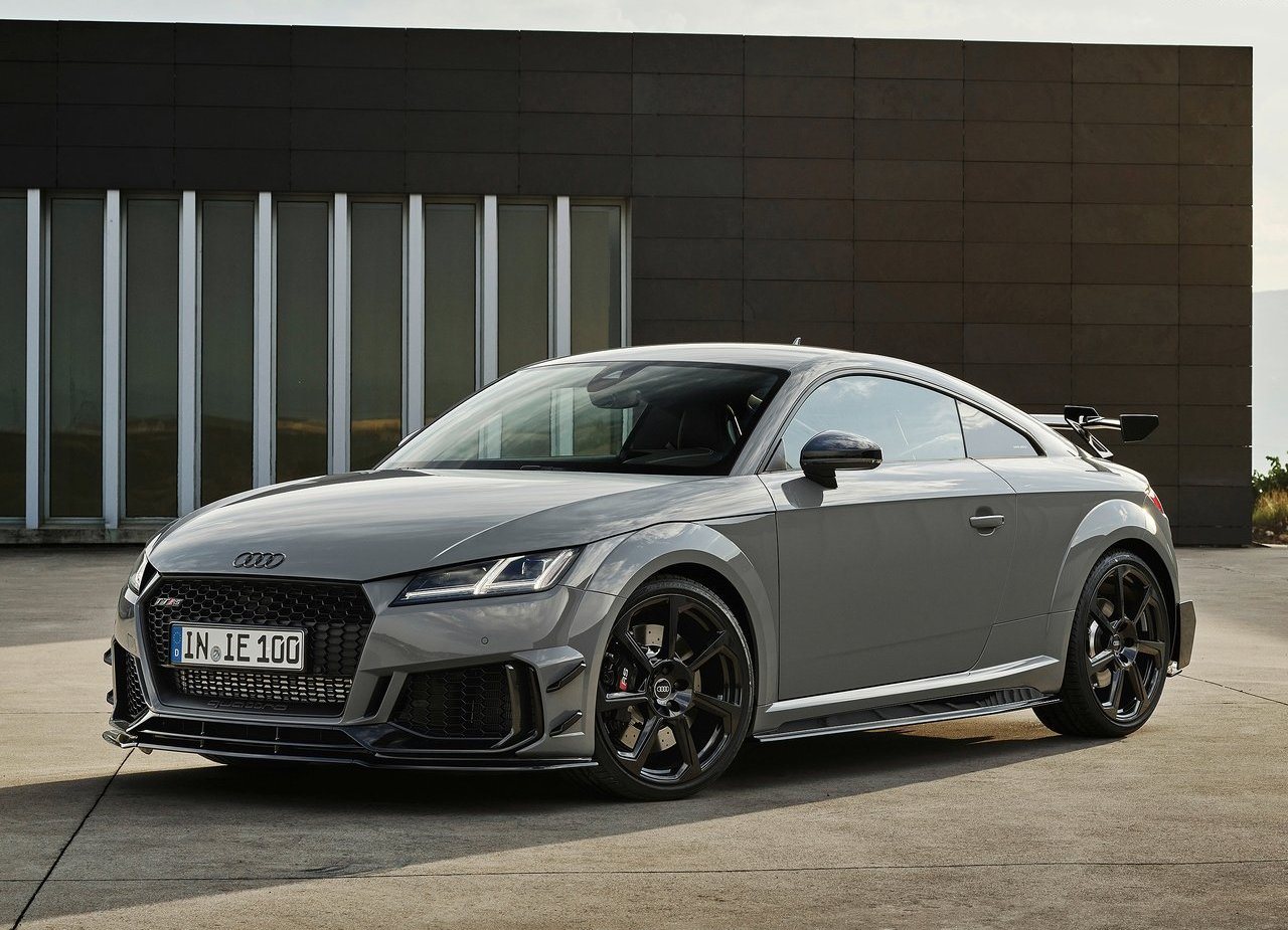 2023 AUDI TT RS COUPE ICONIC EDITION Fabricante AUDI PlanetCarsZ