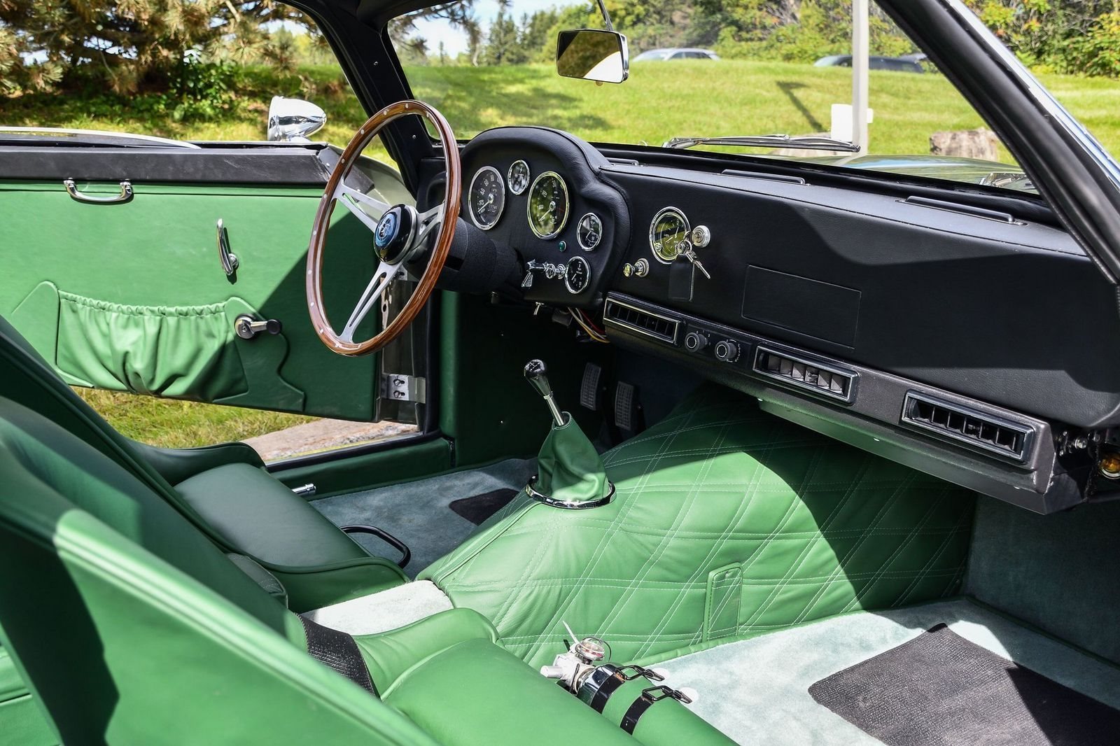 1960 ASTON MARTIN DB4 GT ZAGATO Fabricante ASTON MARTIN PlanetCarsZ