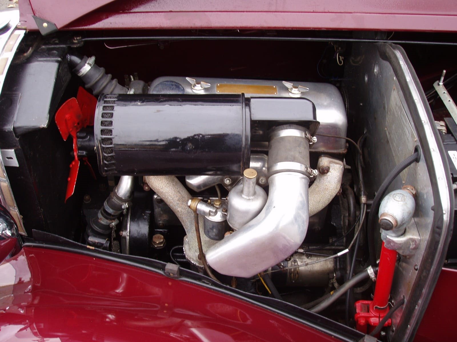1949 ALVIS TA14 SALOON Fabricante ALVIS PlanetCarsZ