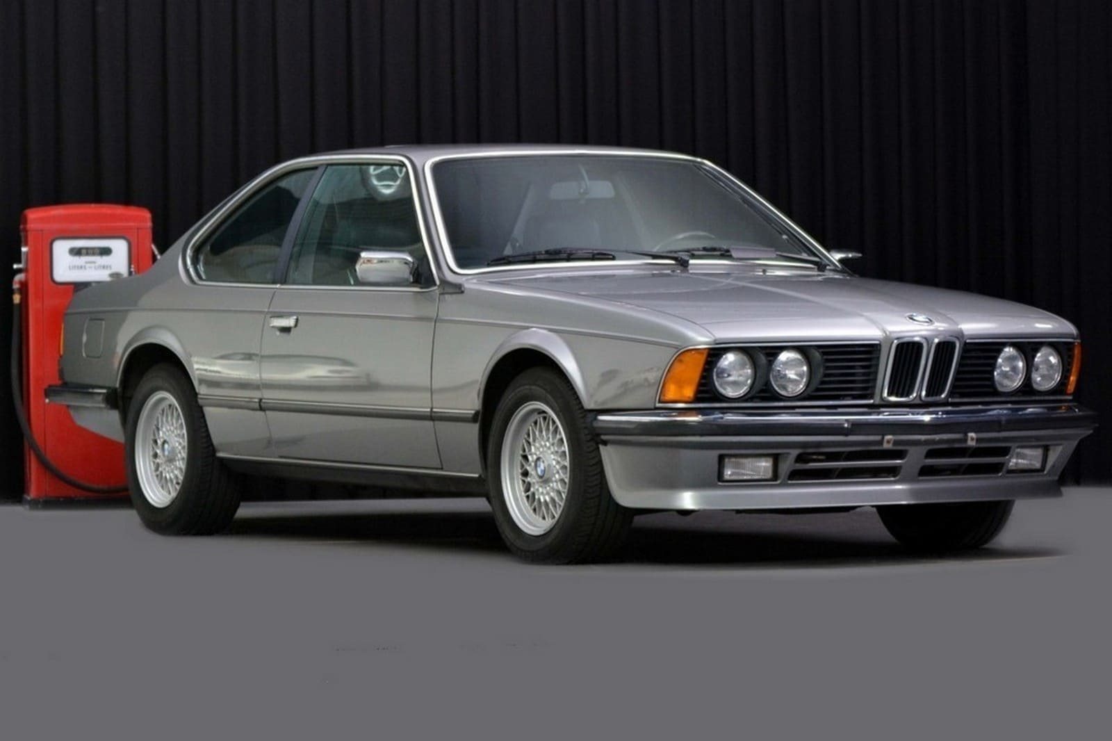 BMW 635CSi COUPÉ (1986): O GRANDE GT DE MUNICH QUE TRANSFORMOU ELEGÂNCIA EM DESEMPENHO