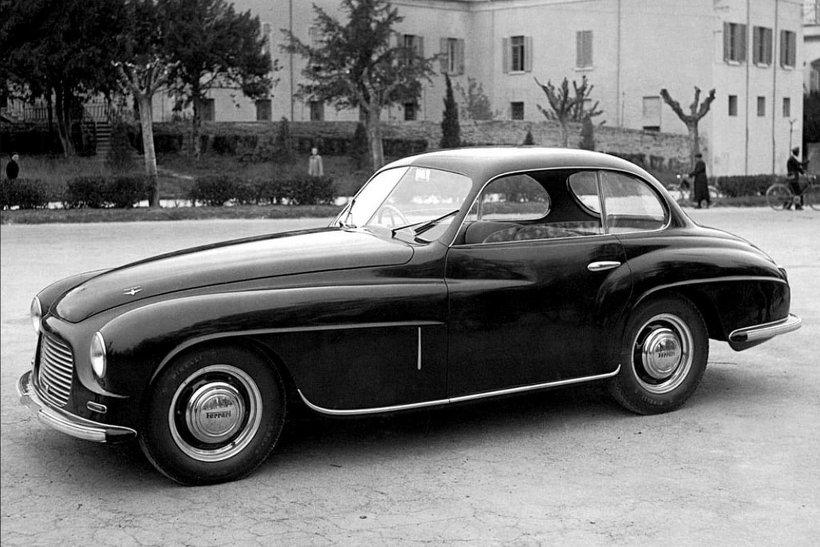 FERRARI F166 INTER TOURING COUPÉ (1948): O NASCIMENTO DA FERRARI DE ESTRADA