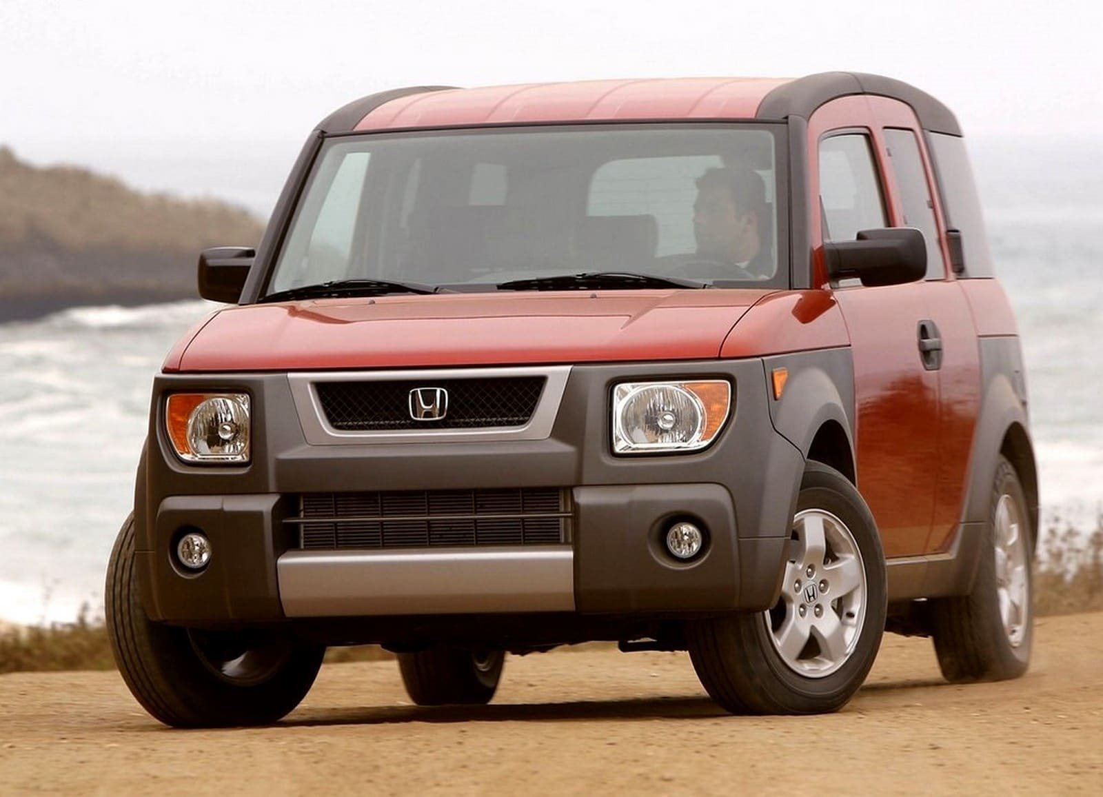 HONDA ELEMENT (2003): A CAIXA SOBRE RODAS QUE REINVENTOU O UTILITÁRIO URBANO