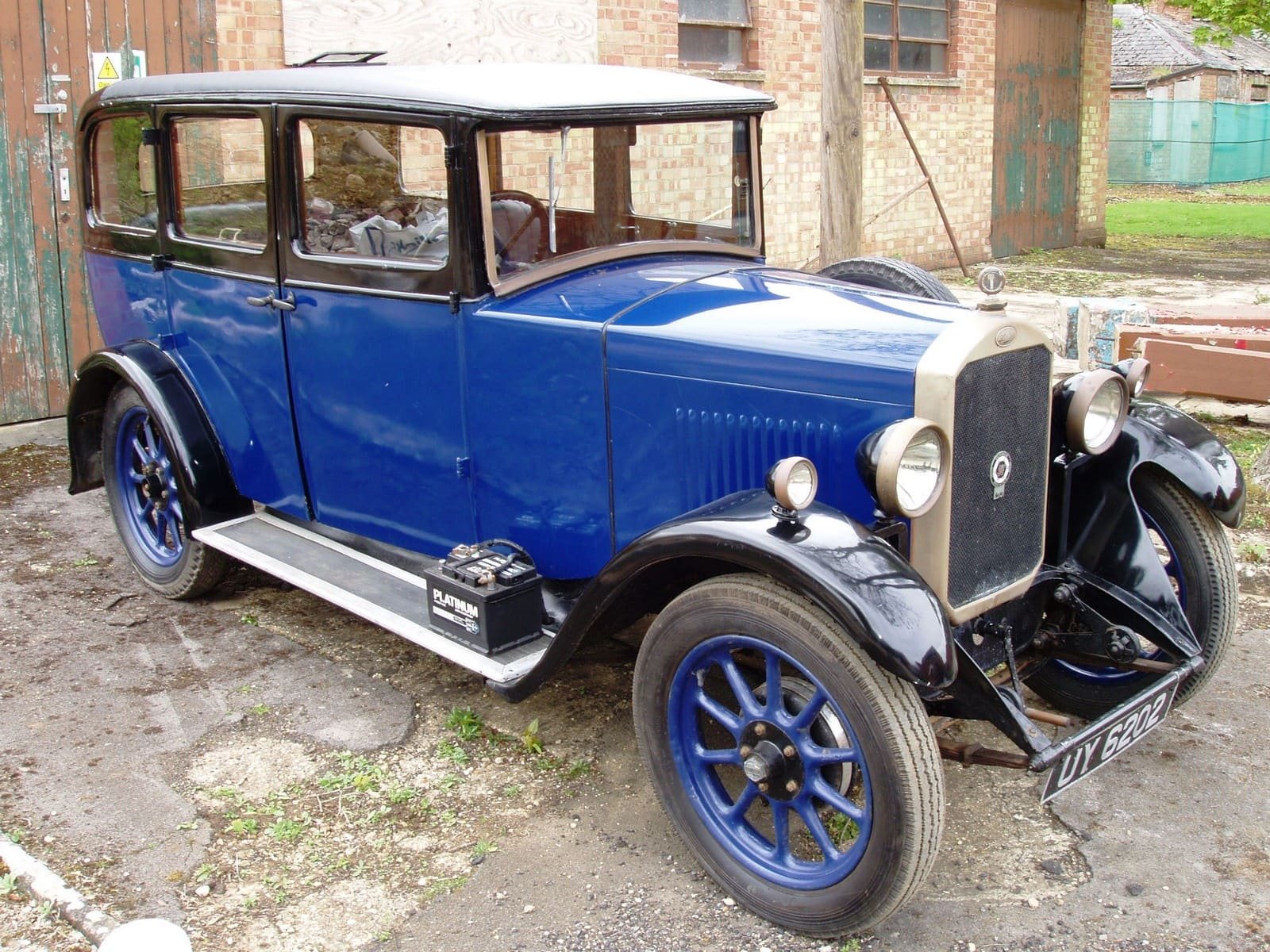HUMBER 9/28 SALOON 1928: A PEQUENA GRANDEZA DE COVENTRY