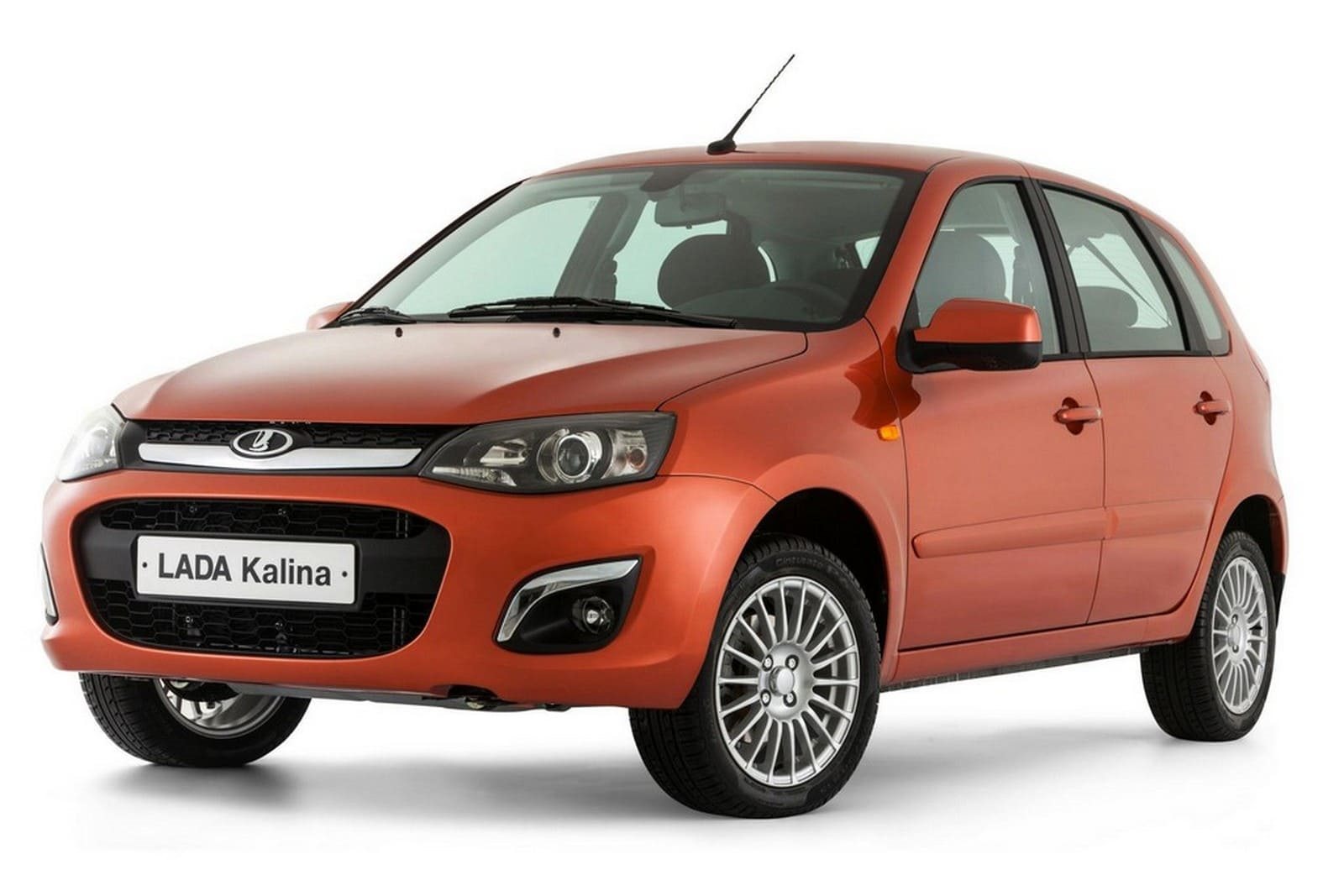 LADA KALINA (2013): O PEQUENO RUSSO QUE GANHOU UMA SEGUNDA VIDA