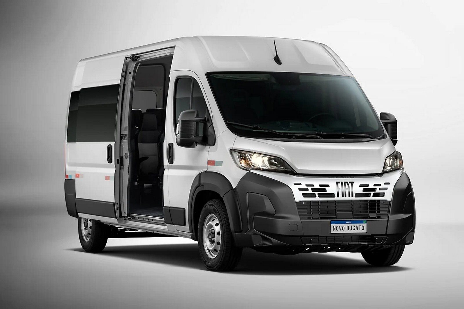 FIAT DUCATO CHEGA À LINHA 2027 COM NOVA VERSÃO MULTI