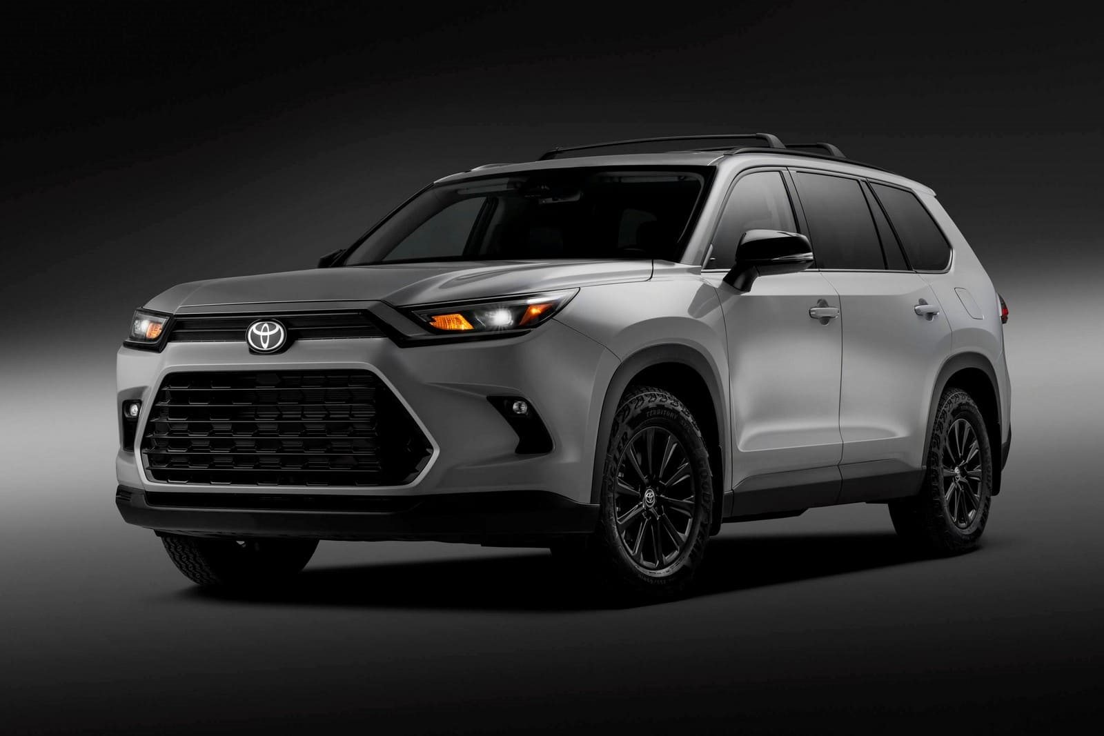 TOYOTA GRAND HIGHLANDER WOODLAND (2027): O GRANDE AVENTUREIRO DA FAMÍLIA DA MARCA JAPONESA